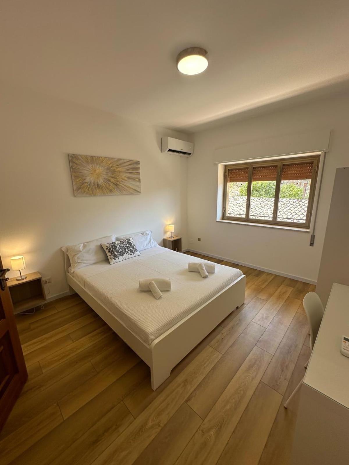 We Home Taormina Center With Parking Exterior foto